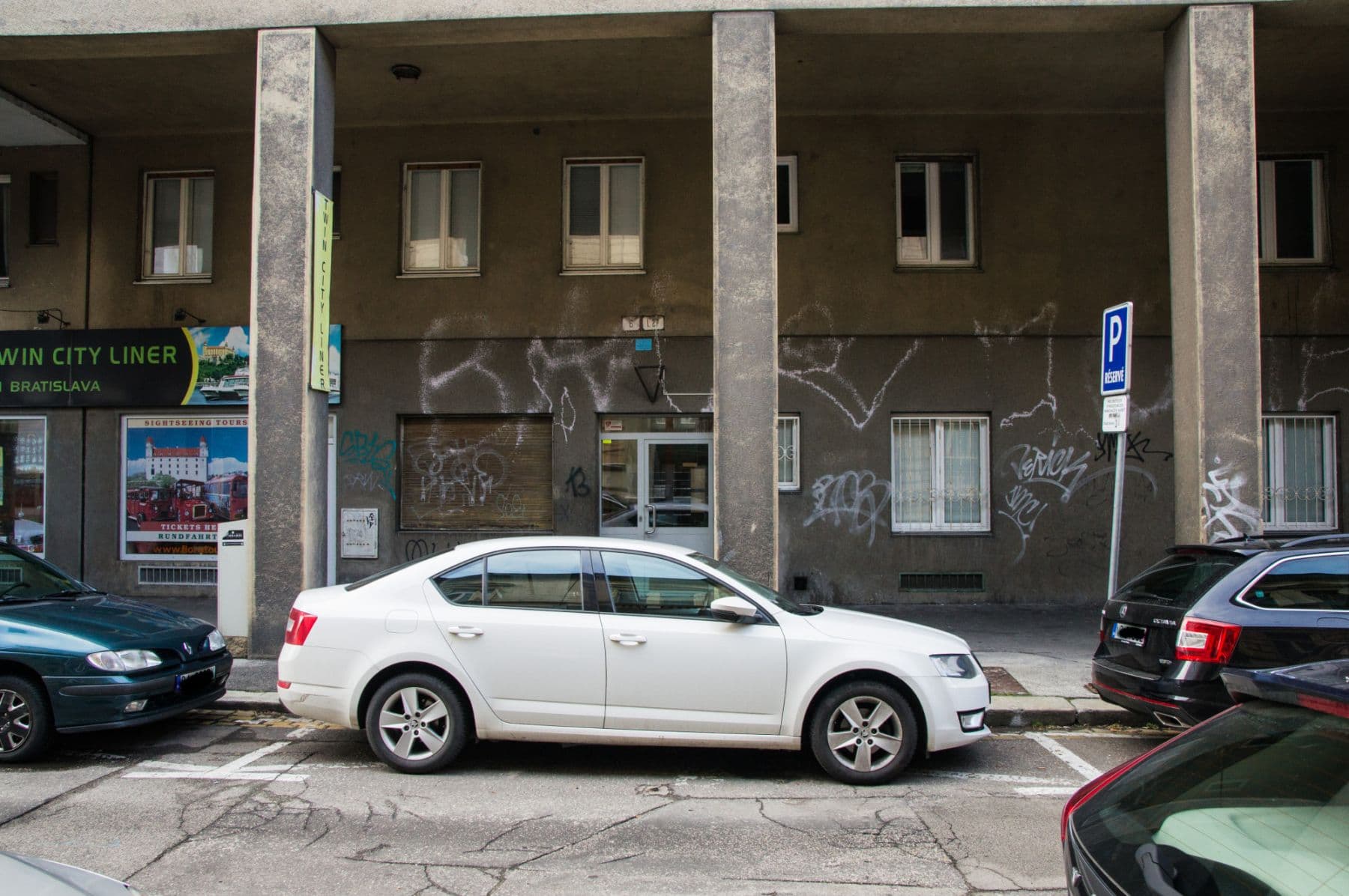 flat to rent, 50 m², Kúpeľná, Bratislava - mestská časť Staré Mesto, Bratislavský Region