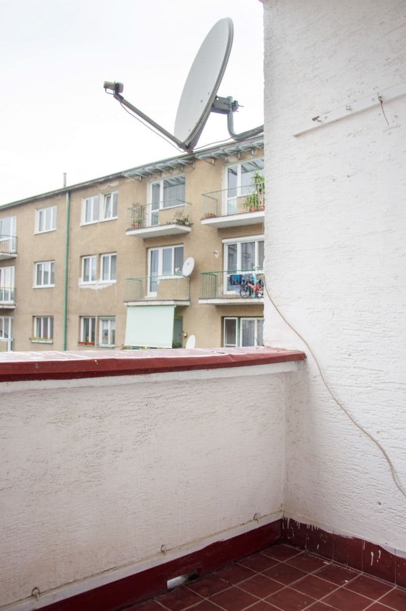 flat to rent, 50 m², Kúpeľná, Bratislava - mestská časť Staré Mesto, Bratislavský Region