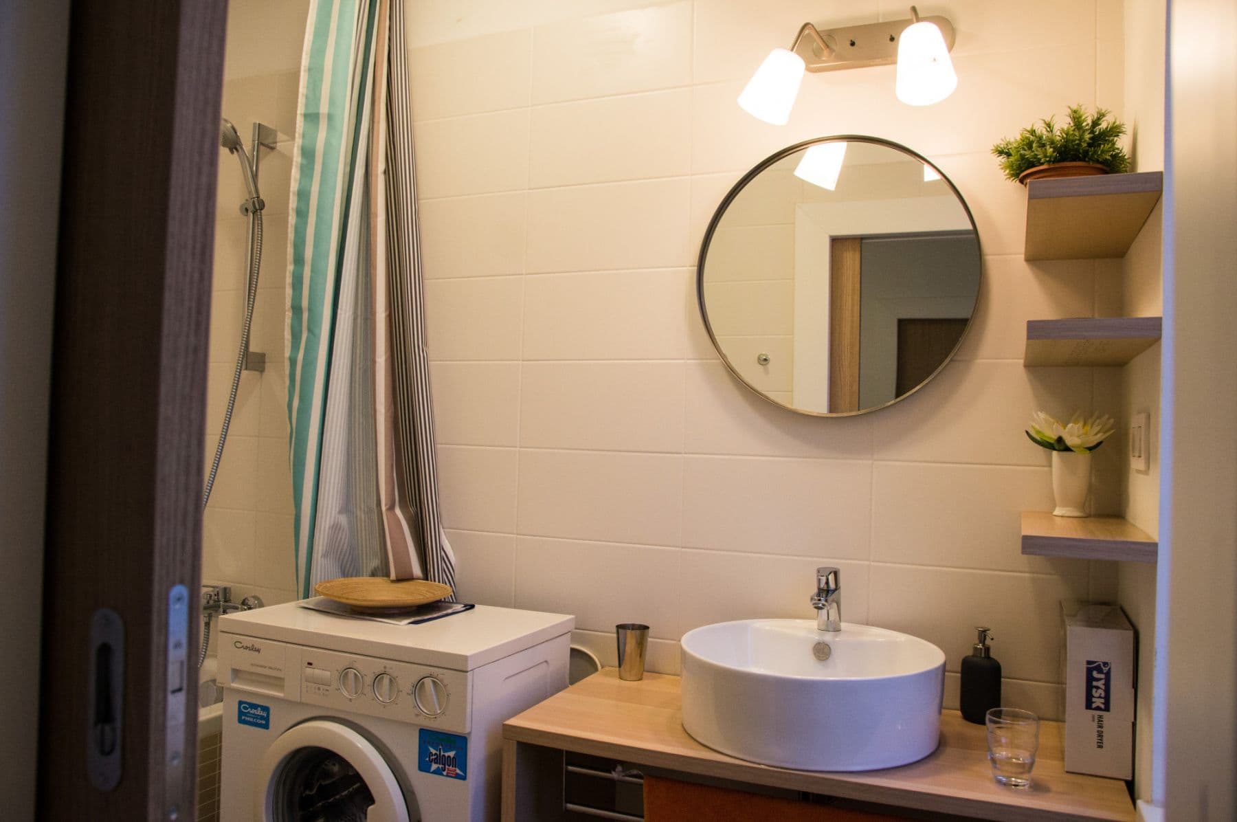flat to rent, 55 m², Kúpeľná, Bratislava - mestská časť Staré Mesto, Bratislavský Region