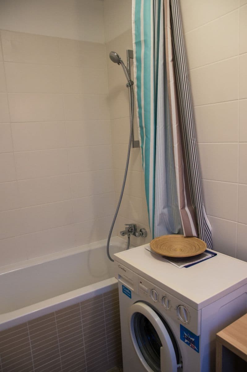 flat to rent, 55 m², Kúpeľná, Bratislava - mestská časť Staré Mesto, Bratislavský Region