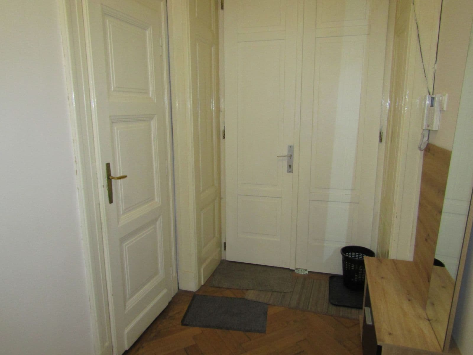 flat to rent, 43 m², Gorkého, Bratislava - mestská časť Staré Mesto, Bratislavský Region