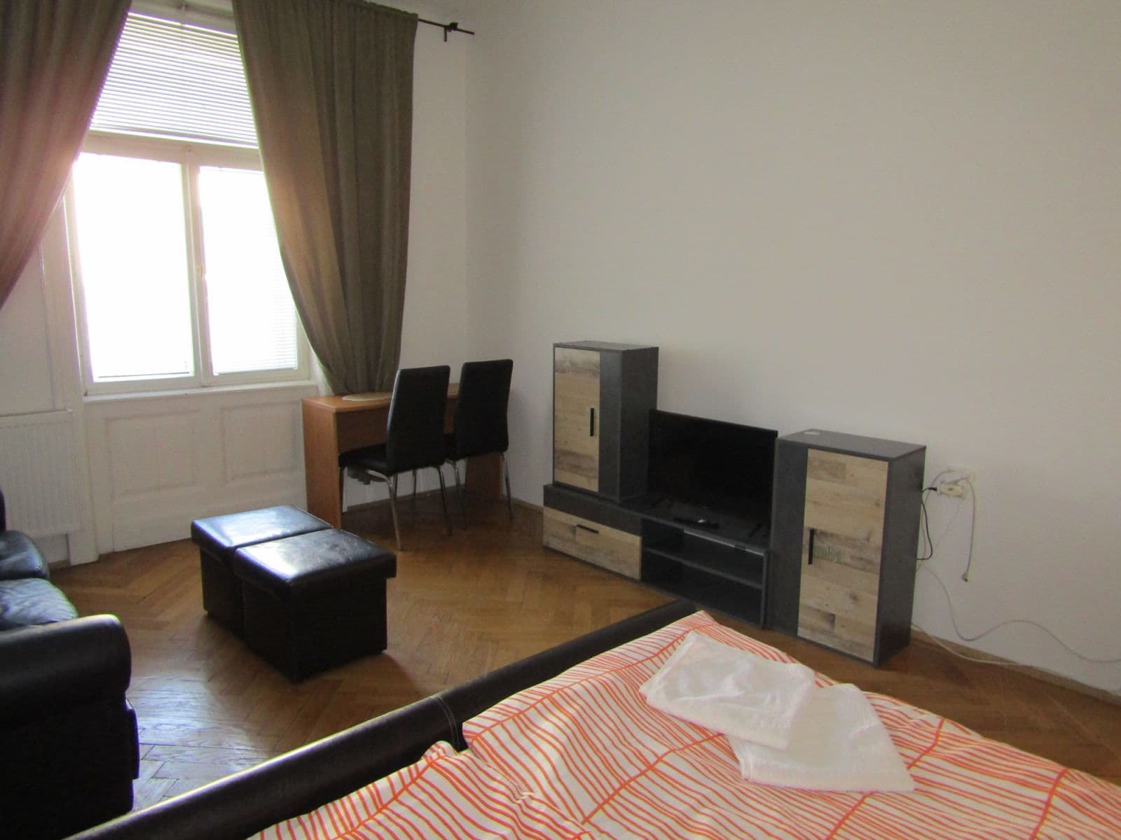 flat to rent, 43 m², Gorkého, Bratislava - mestská časť Staré Mesto, Bratislavský Region