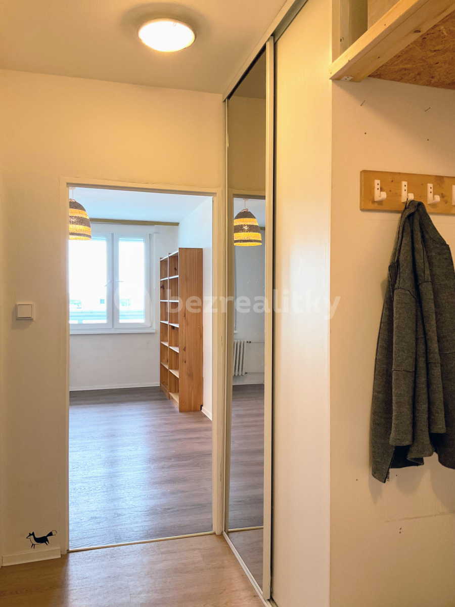 1 bedroom with open-plan kitchen flat for sale, 44 m², Milánská, Prague, Prague