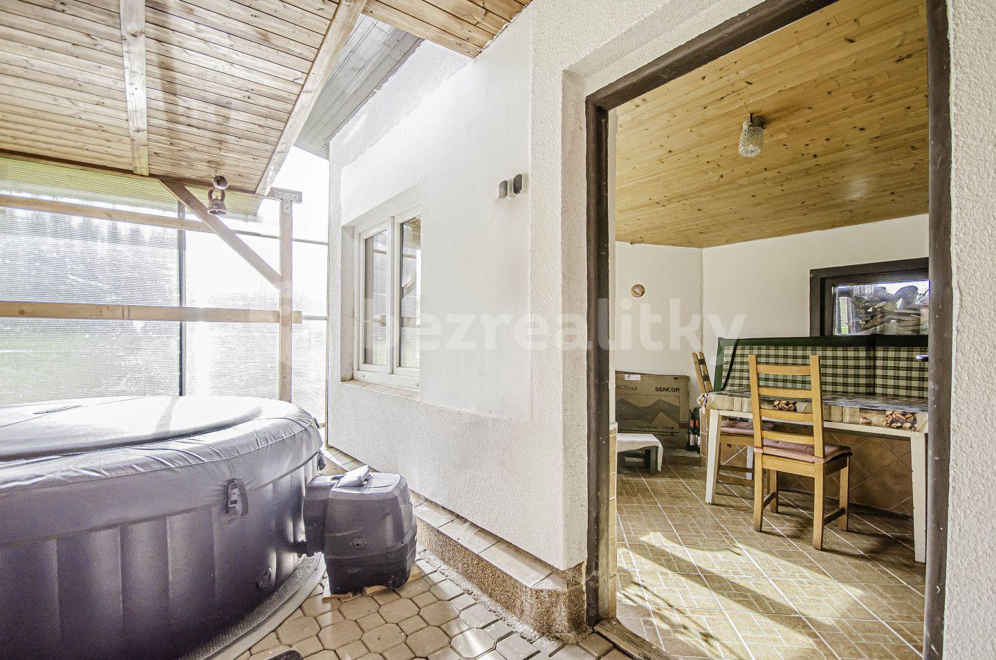 house for sale, 360 m², Verušičky, Karlovarský Region