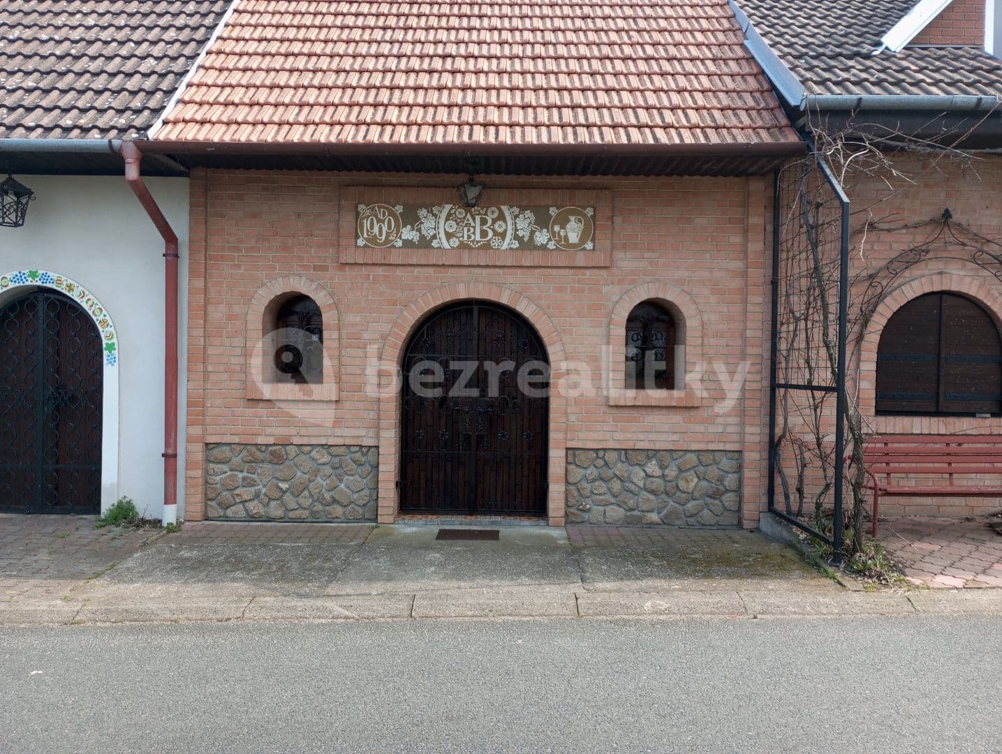 non-residential property for sale, 145 m², Vacenovice, Jihomoravský Region