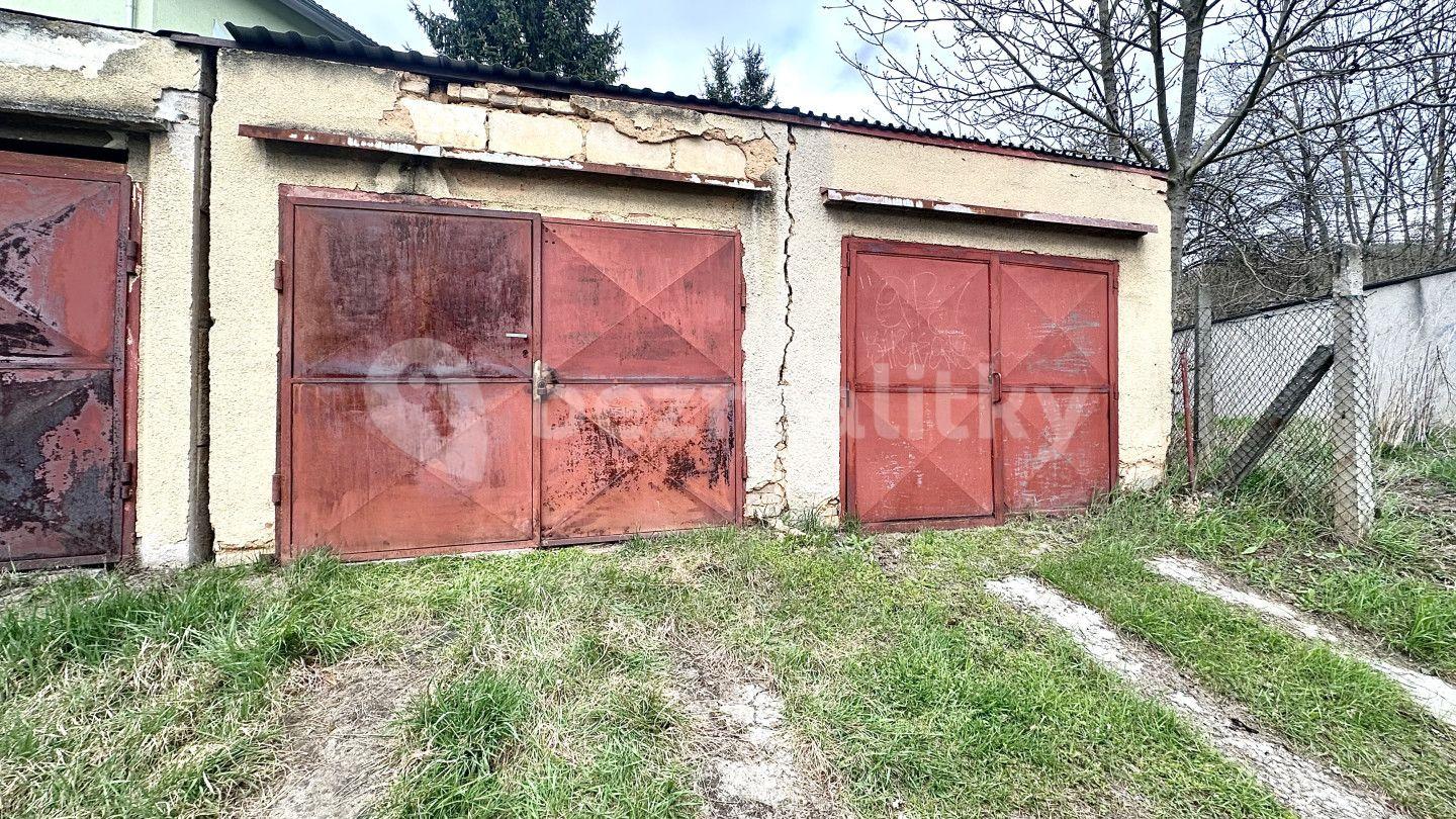 garage for sale, 19 m², Svatojánská, Beroun, Středočeský Region