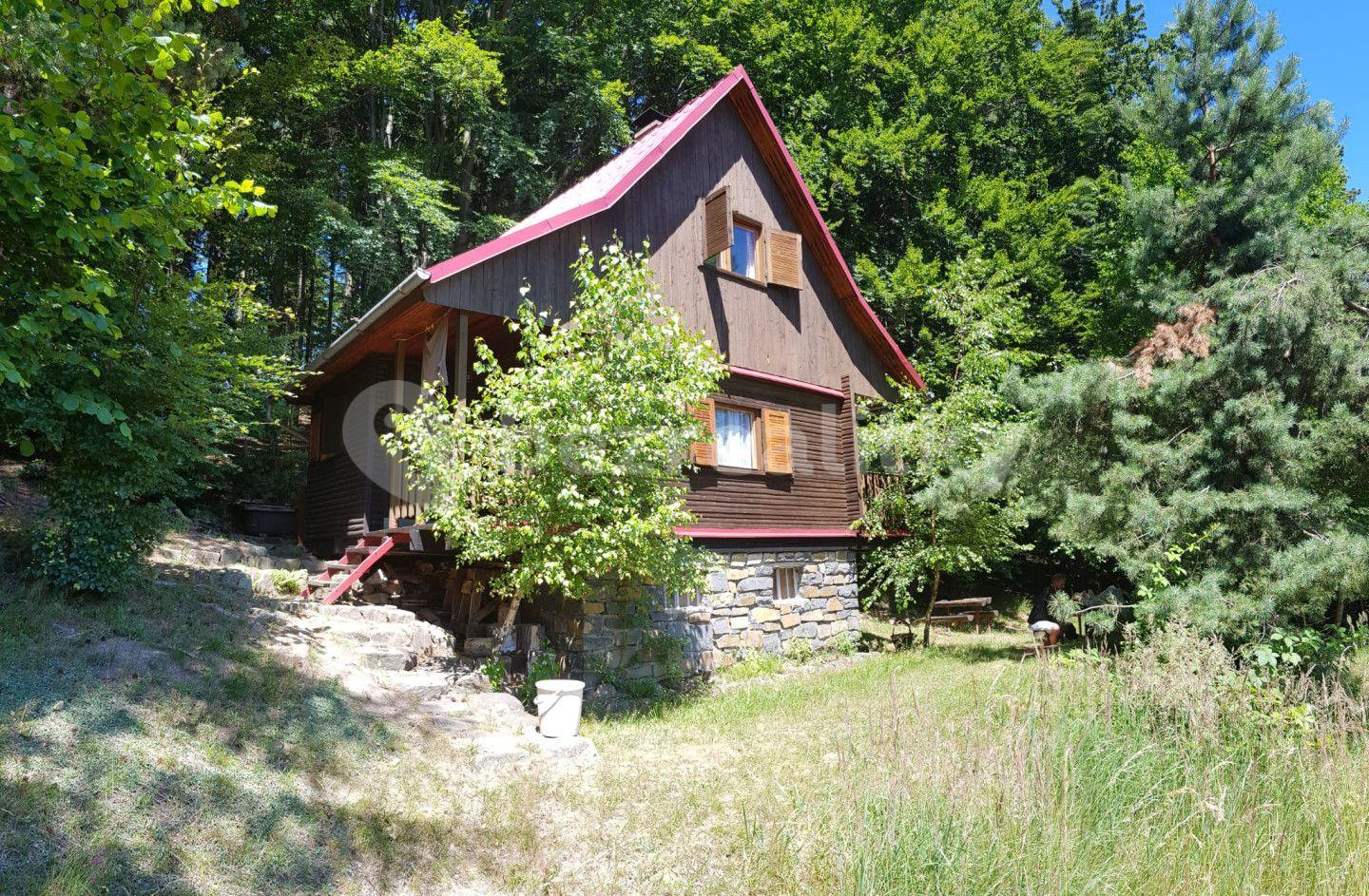 recreational property for sale, 286 m², Držková, Zlínský Region