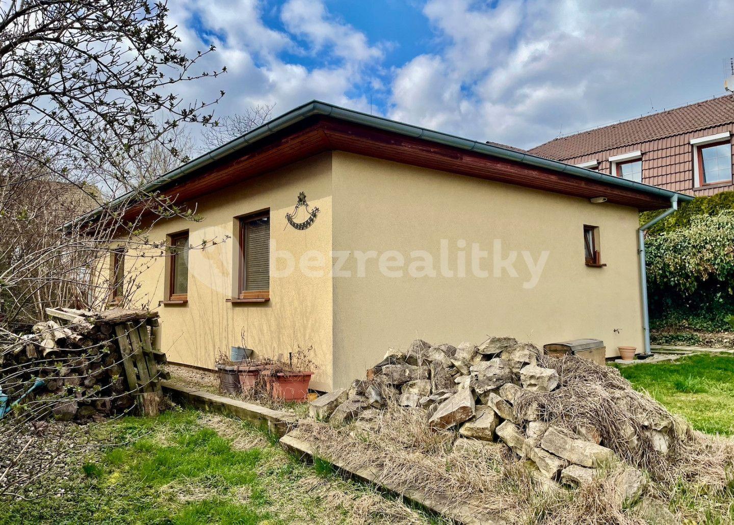 house for sale, 80 m², Ve Vilkách, Horoměřice, Středočeský Region