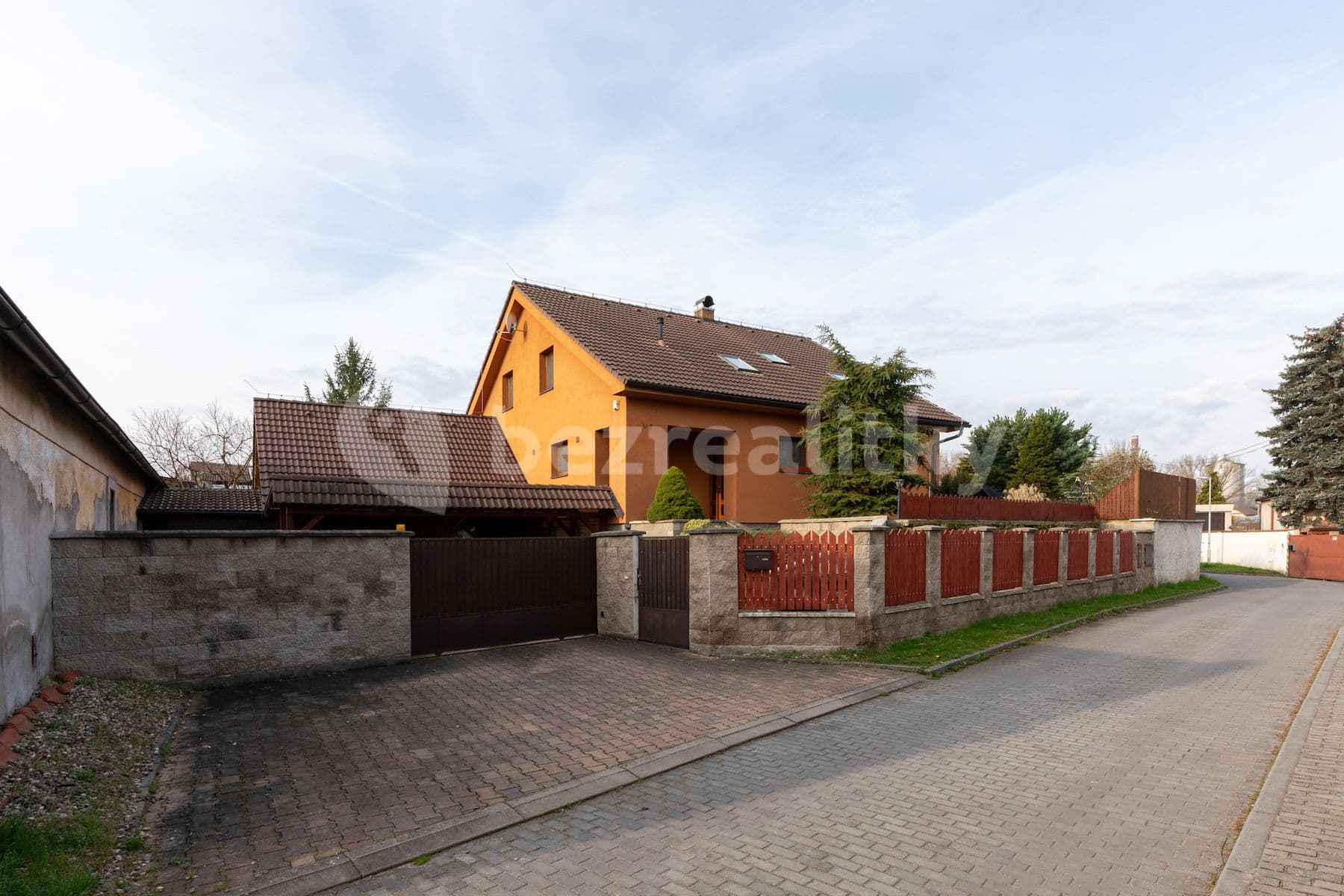 house for sale, 250 m², Labská, Kostelec nad Labem, Středočeský Region
