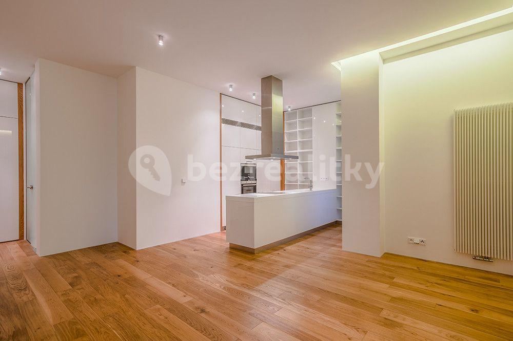 1 bedroom with open-plan kitchen flat to rent, 72 m², Laubova, Prague, Prague