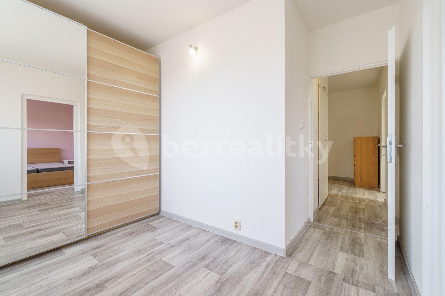 2 bedroom with open-plan kitchen flat for sale, 61 m², 17. listopadu, Klášterec nad Ohří, Ústecký Region