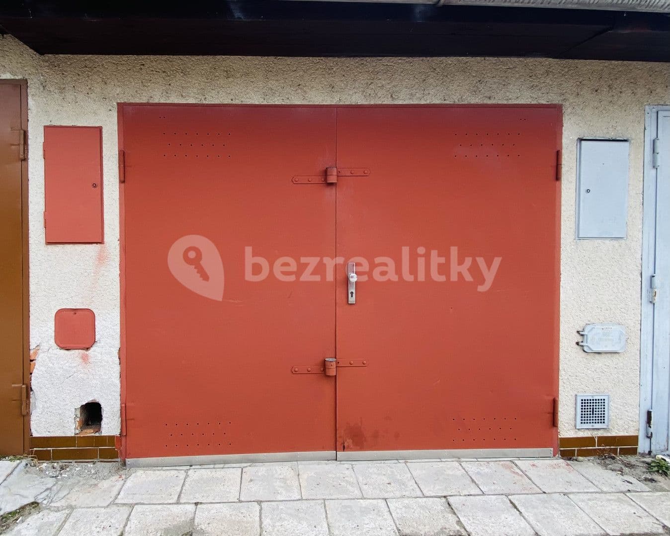 garage for sale, 19 m², Chropyně, Zlínský Region