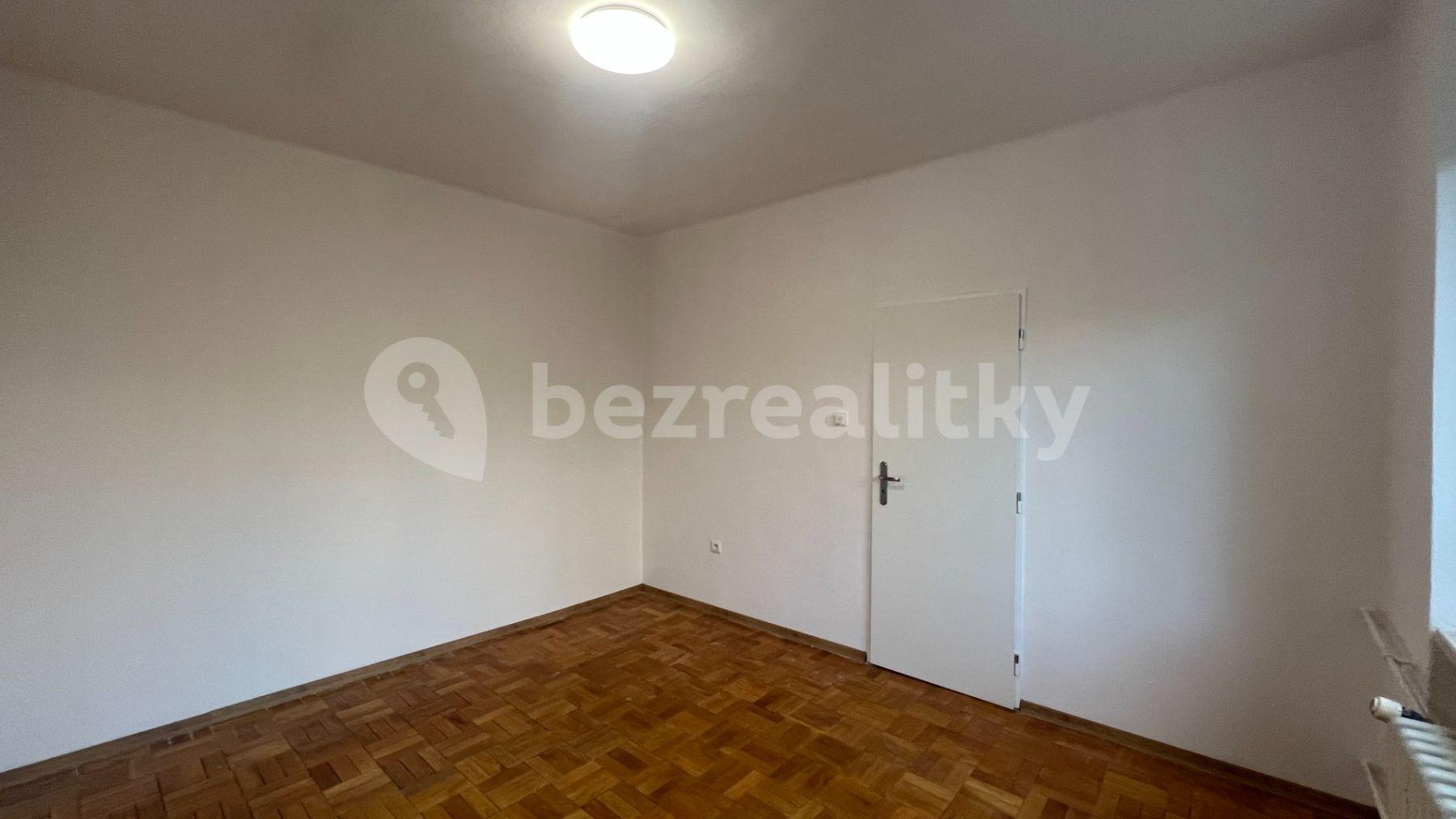 1 bedroom flat to rent, 30 m², Masarykova, Ústí nad Labem, Ústecký Region