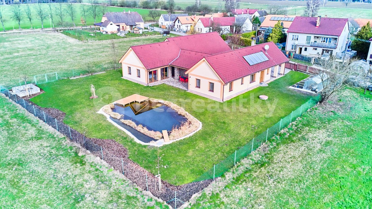 house for sale, 249 m², Novosedly nad Nežárkou, Jihočeský Region