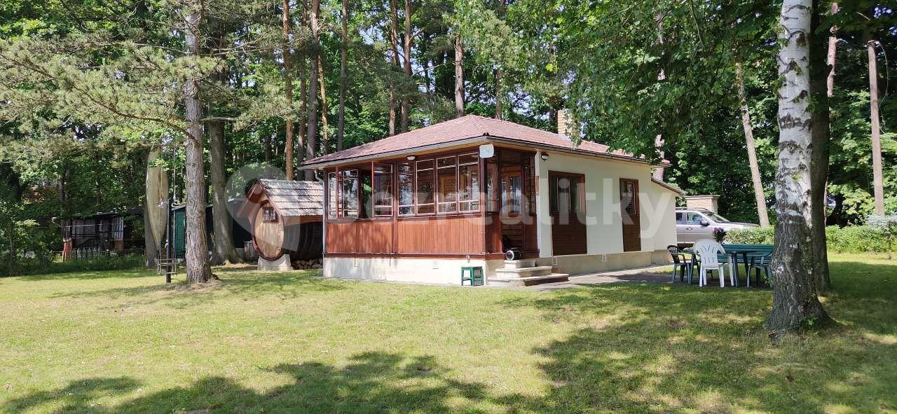 recreational property to rent, 0 m², Lišov, Jihočeský Region