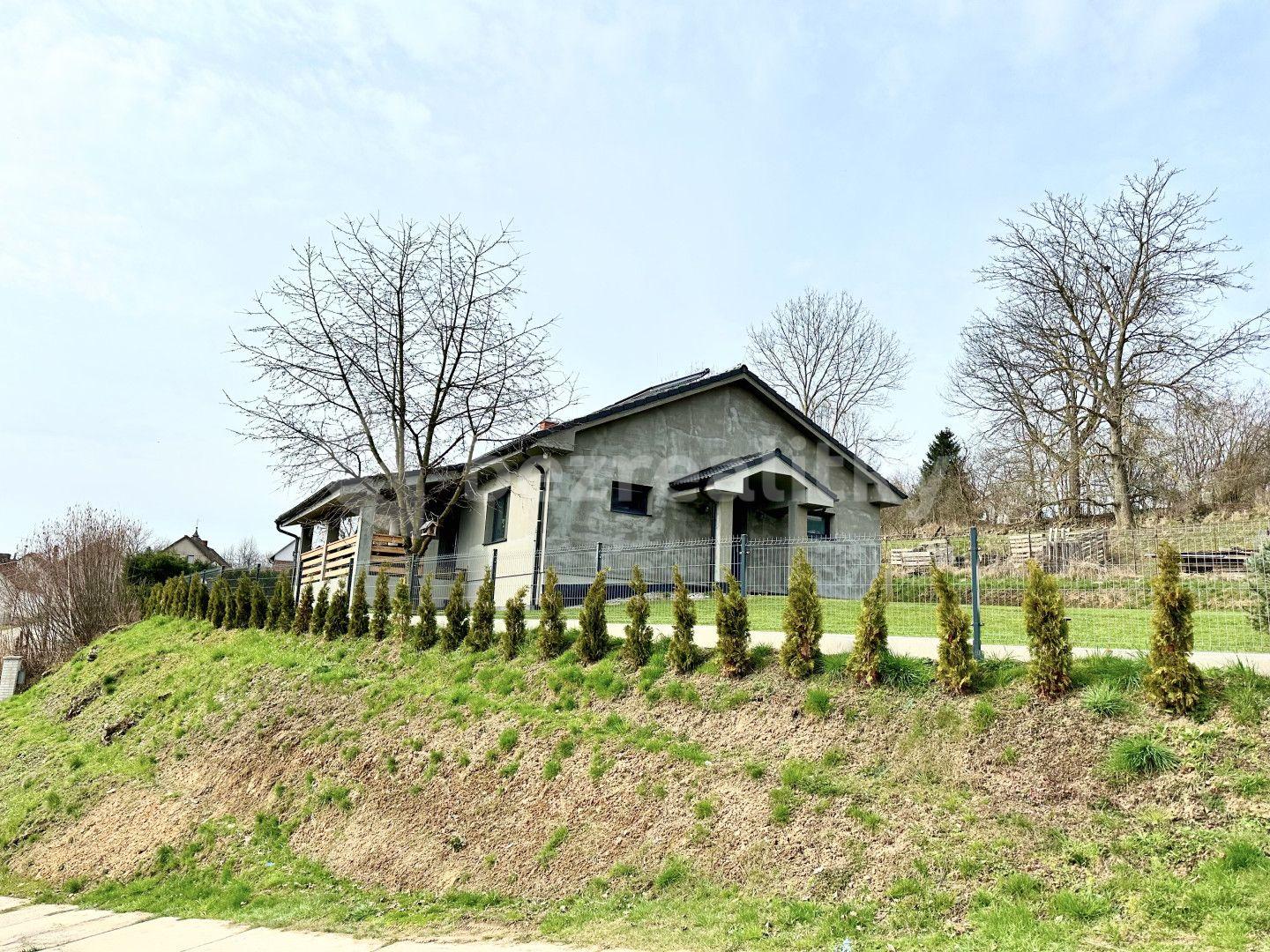 house for sale, 139 m², Popovice, Středočeský Region
