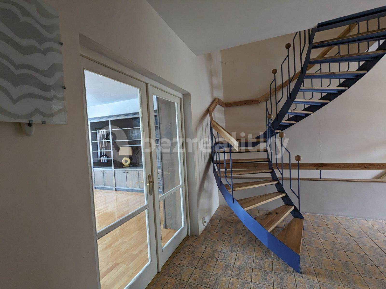 house to rent, 260 m², Nad Úpadem, Prague, Prague