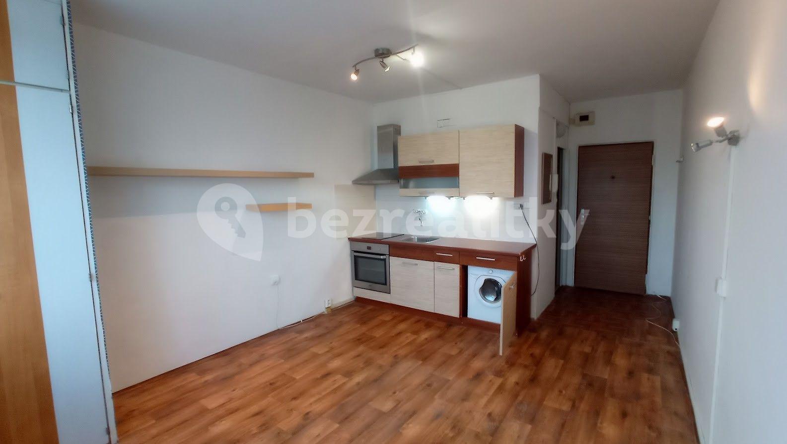Small studio flat for sale, 21 m², Kollárova, Ostrov, Karlovarský Region