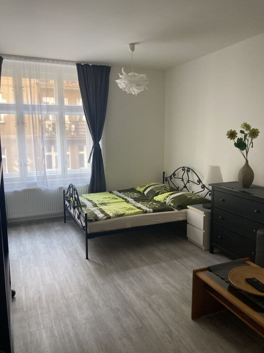 flat to rent, 56 m², Slovinská, Prague, Prague