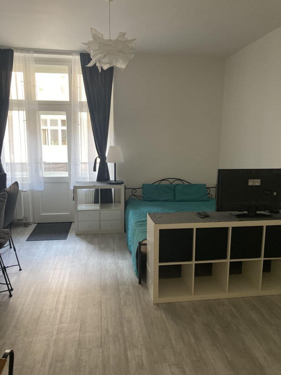flat to rent, 56 m², Slovinská, Prague, Prague