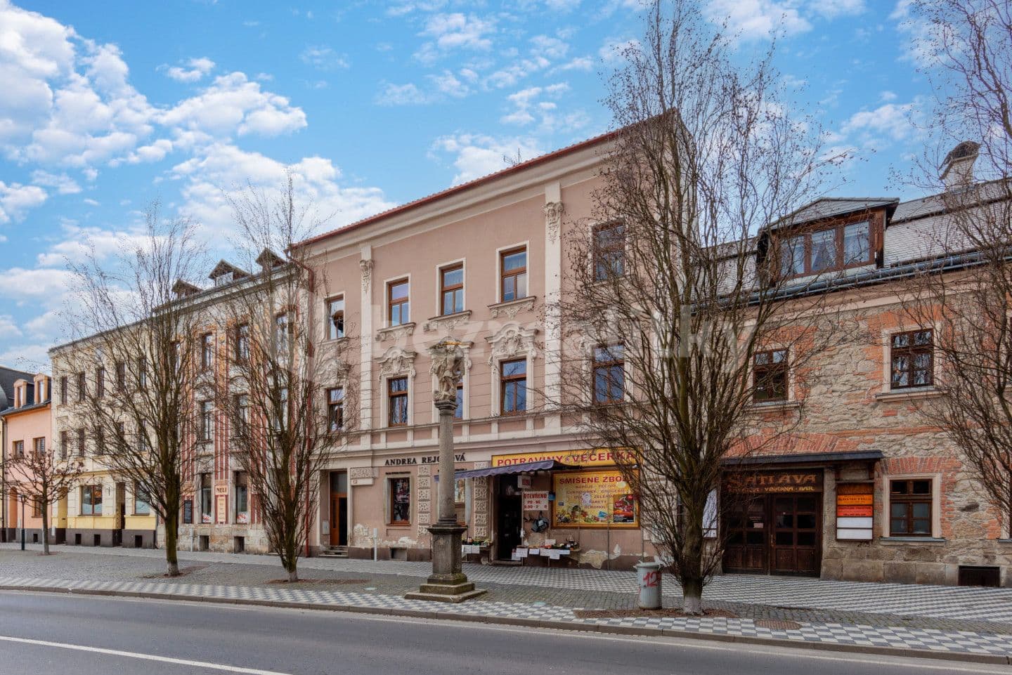 3 bedroom flat for sale, 97 m², náměstí Karla IV., Nejdek, Karlovarský Region
