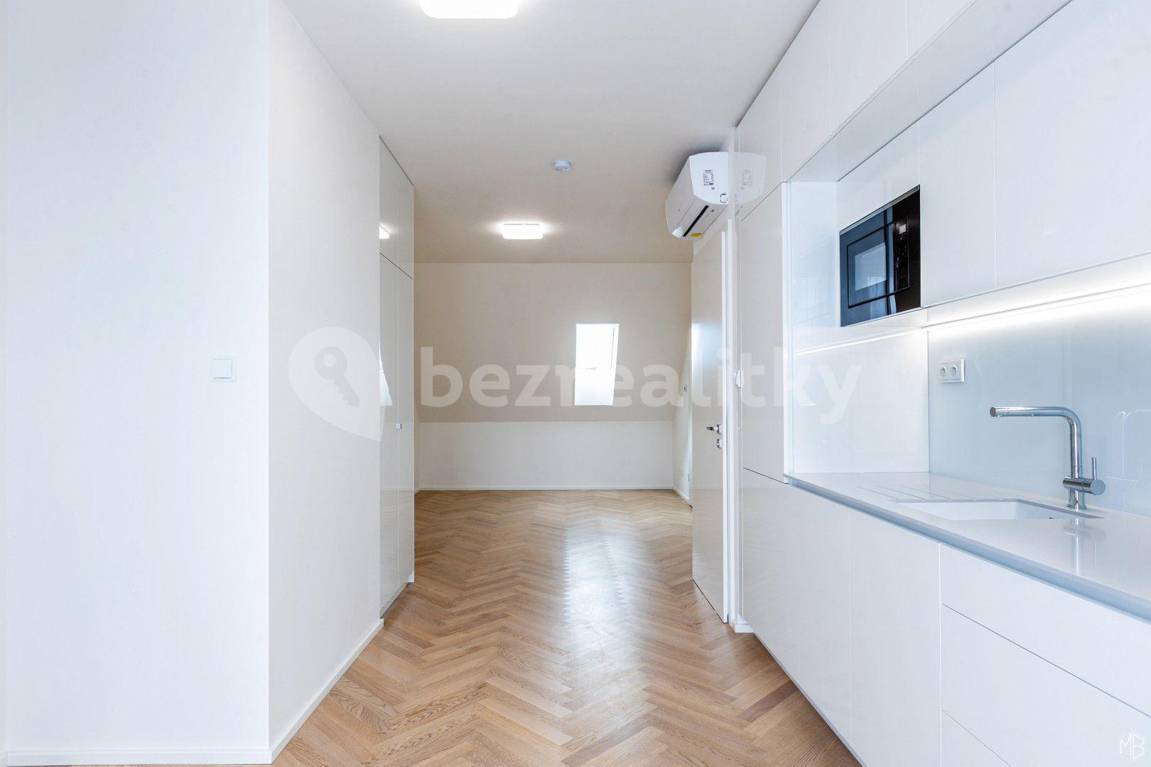1 bedroom with open-plan kitchen flat to rent, 58 m², 5. května, Prague, Prague