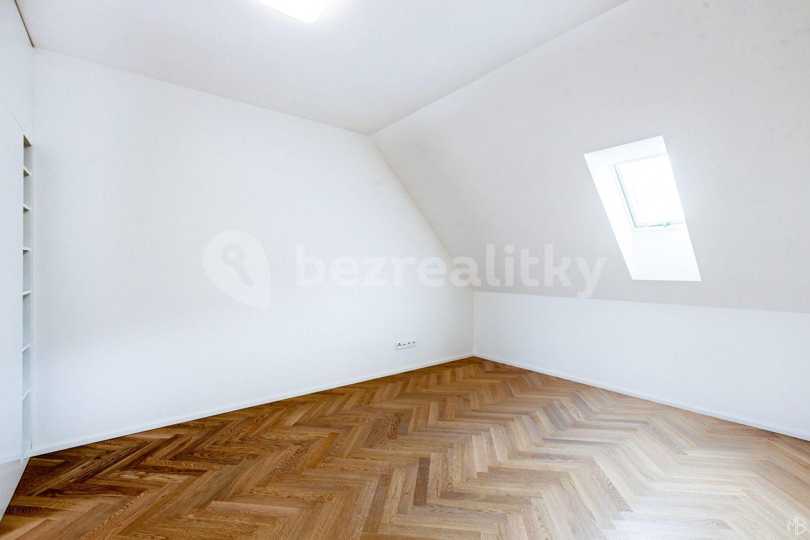 1 bedroom with open-plan kitchen flat to rent, 58 m², 5. května, Prague, Prague