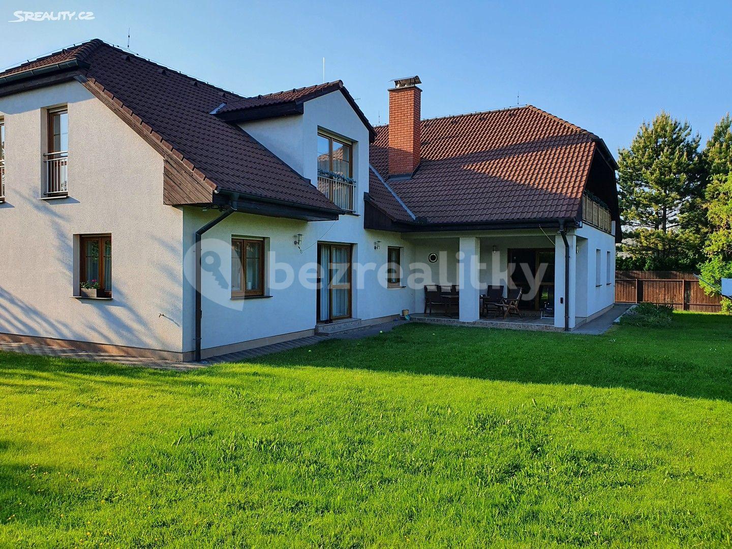 house for sale, 281 m², Květná, Hřebeč, Středočeský Region