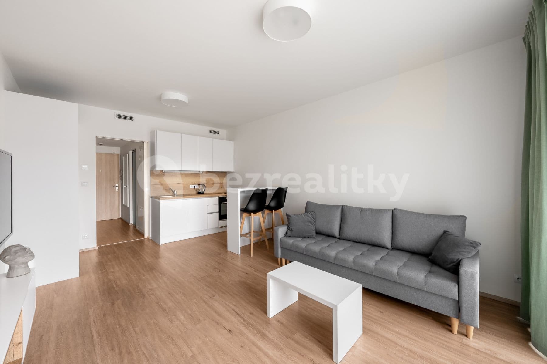 flat to rent, 34 m², Kurta Konráda, Prague, Prague