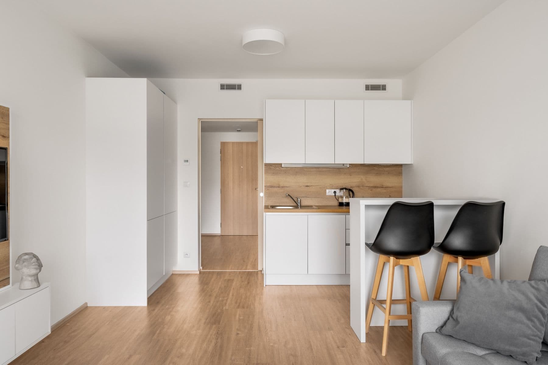 flat to rent, 34 m², Kurta Konráda, Prague, Prague