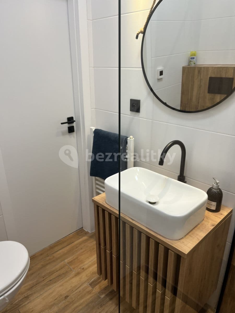 flat to rent, 32 m², Nad Kolčavkou A, Prague, Prague