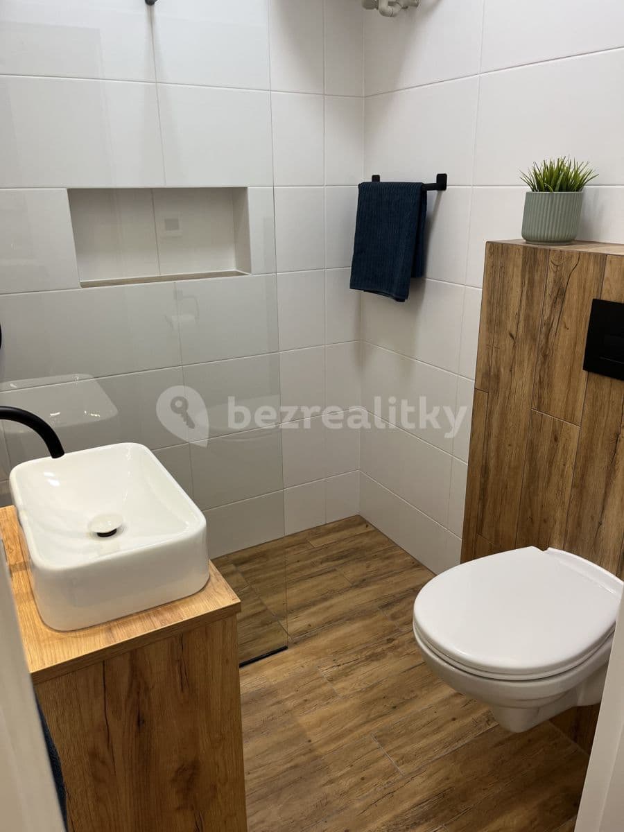 flat to rent, 32 m², Nad Kolčavkou A, Prague, Prague