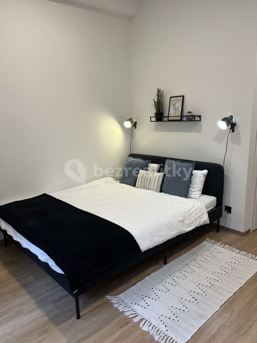 flat to rent, 32 m², Nad Kolčavkou A, Prague, Prague