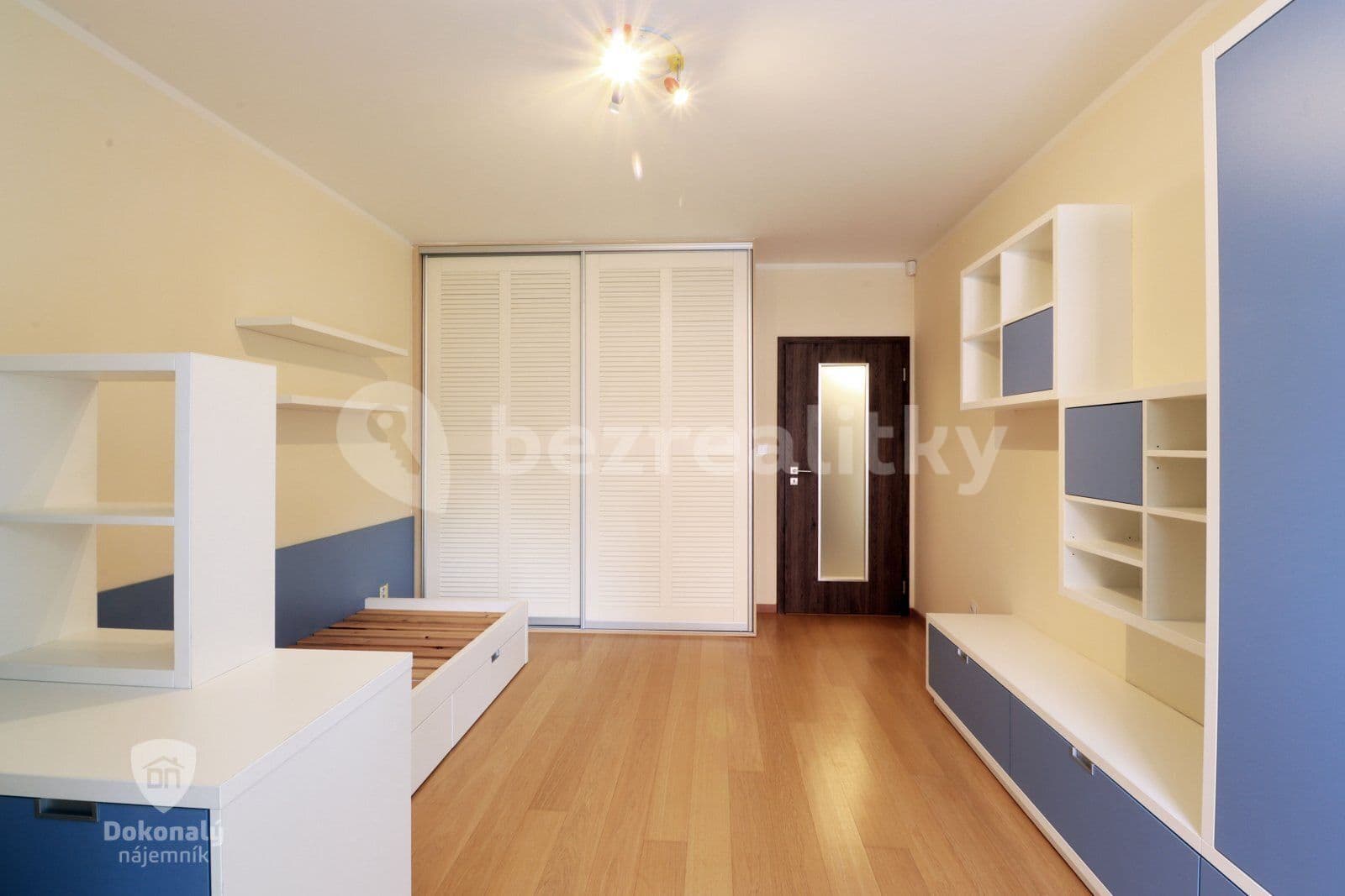 3 bedroom with open-plan kitchen flat to rent, 114 m², K Haltýři, Prague, Prague