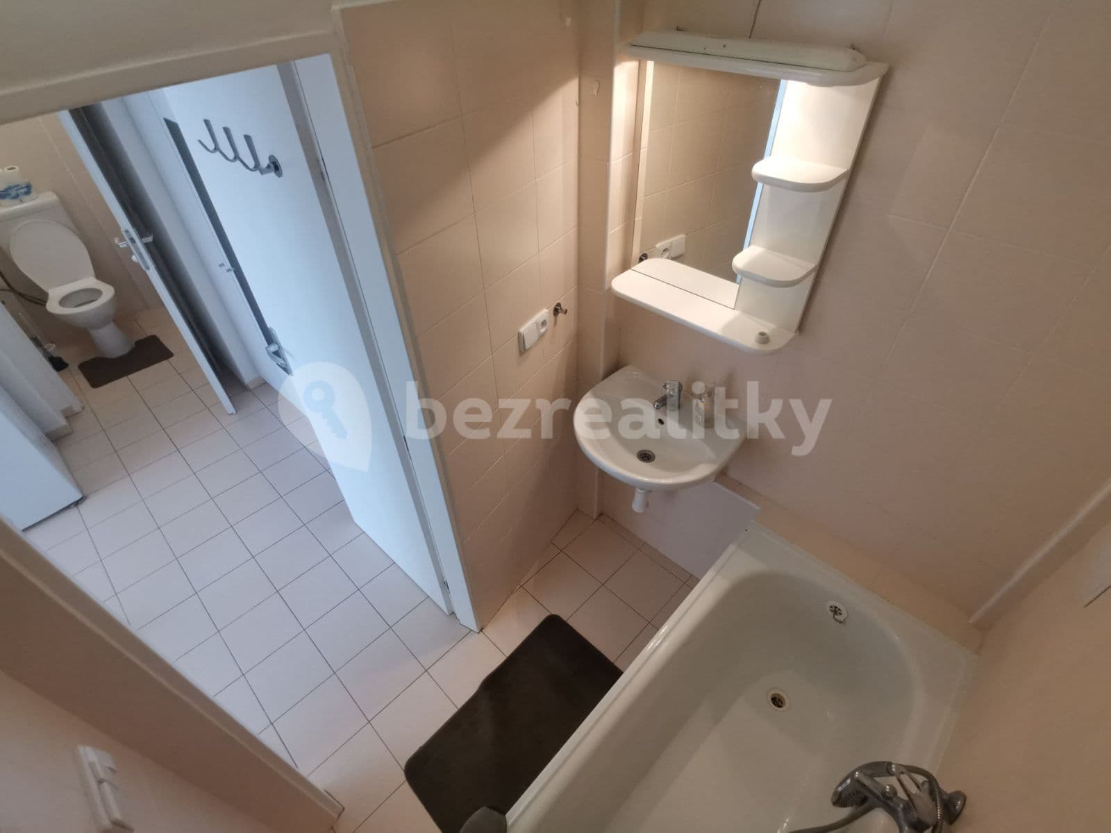 1 bedroom flat to rent, 40 m², Na Míčánkách, Prague, Prague