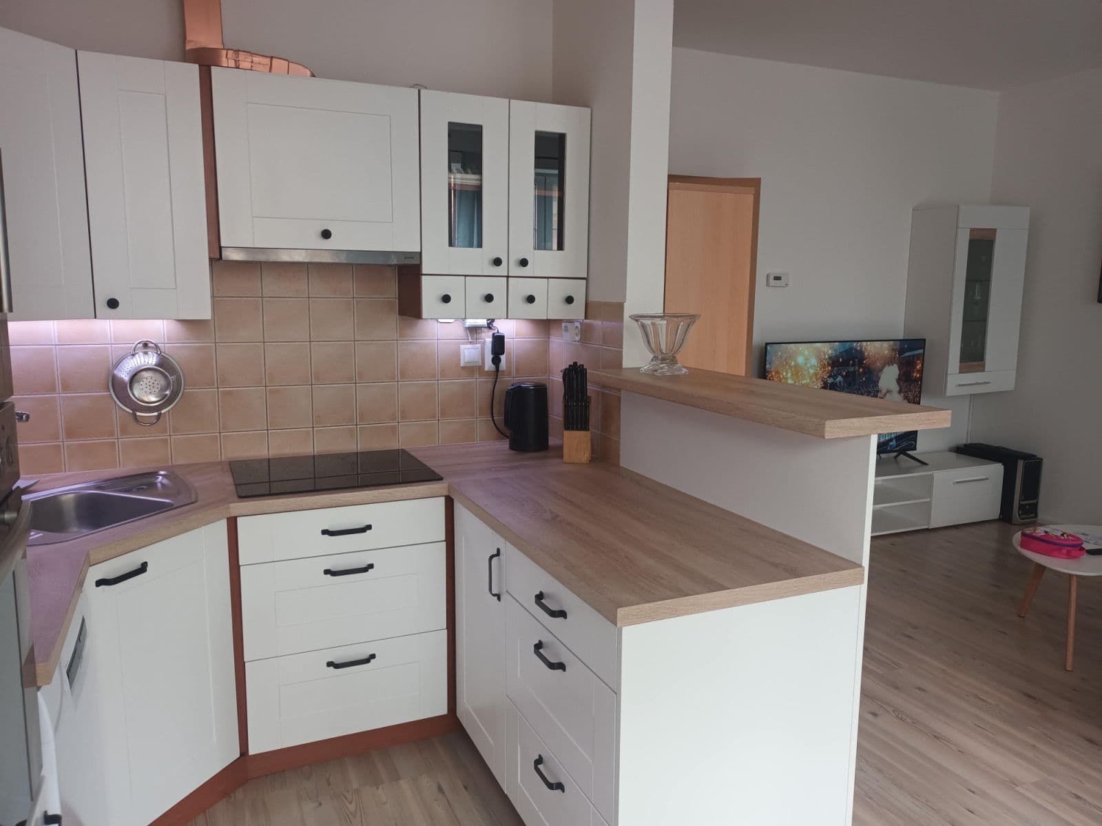 flat to rent, 67 m², V Zahradách, Prague, Prague