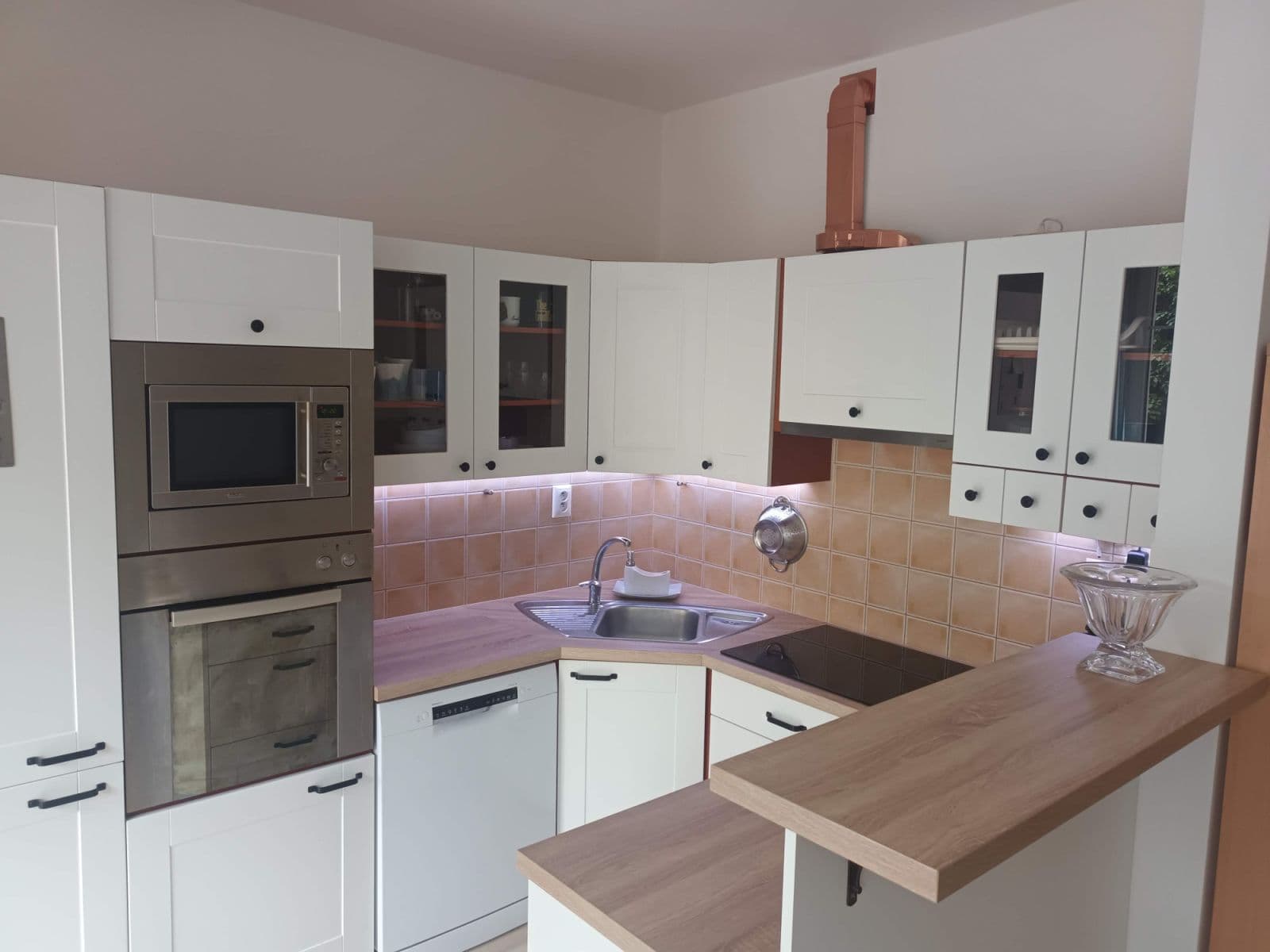 flat to rent, 67 m², V Zahradách, Prague, Prague