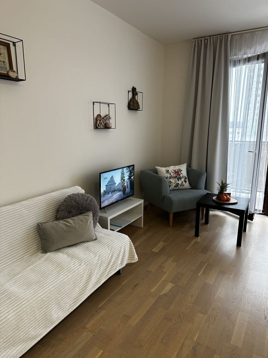 flat to rent, 37 m², Učňovská, Prague, Prague