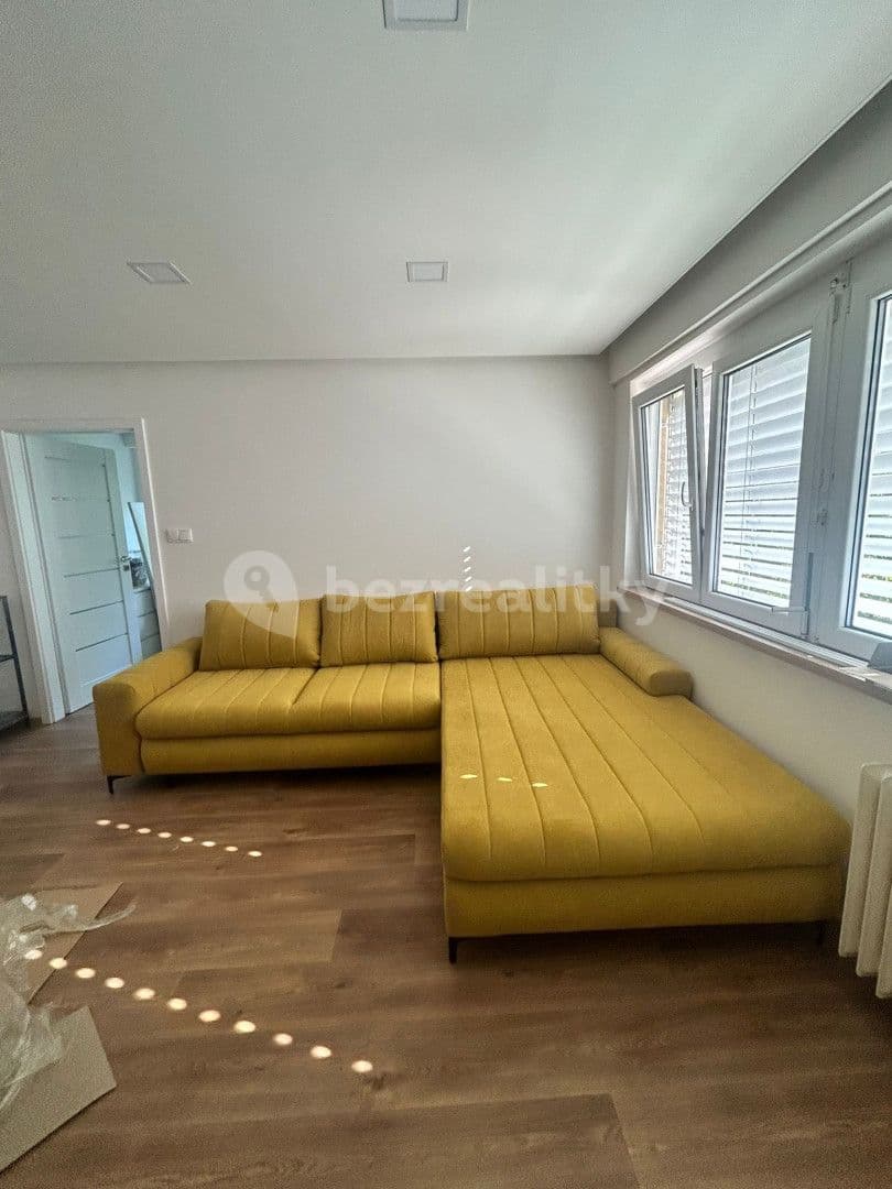 3 bedroom flat for sale, 65 m², Nádražní, Ostrava, Moravskoslezský Region
