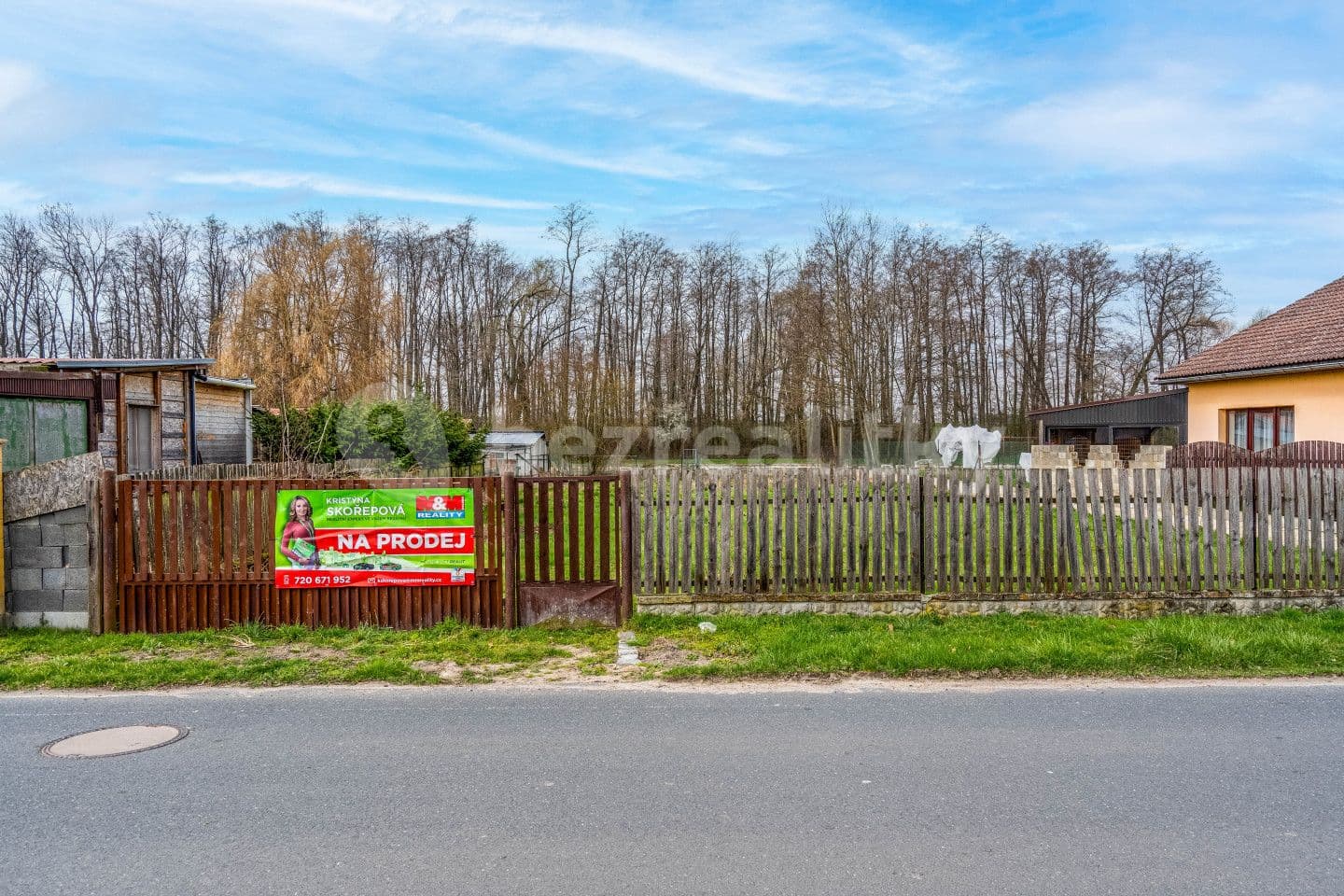 plot for sale, 852 m², Jíkev, Středočeský Region