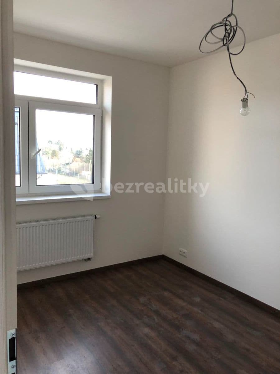 1 bedroom with open-plan kitchen flat to rent, 49 m², Rakovník, Středočeský Region