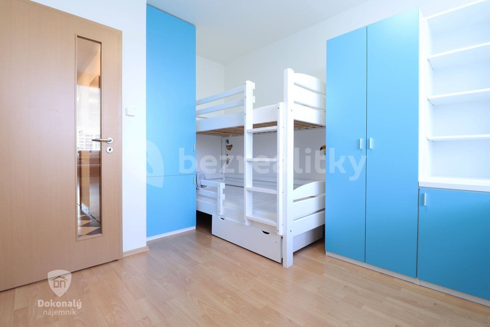 3 bedroom flat to rent, 74 m², Vratislavská, Prague, Prague