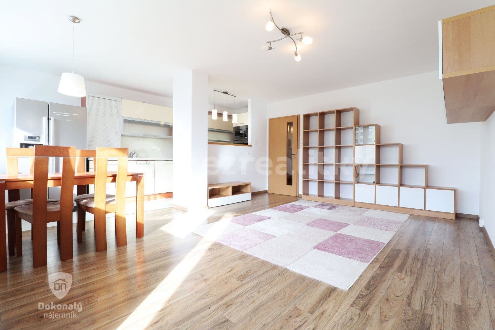 3 bedroom flat to rent, 74 m², Vratislavská, Prague, Prague