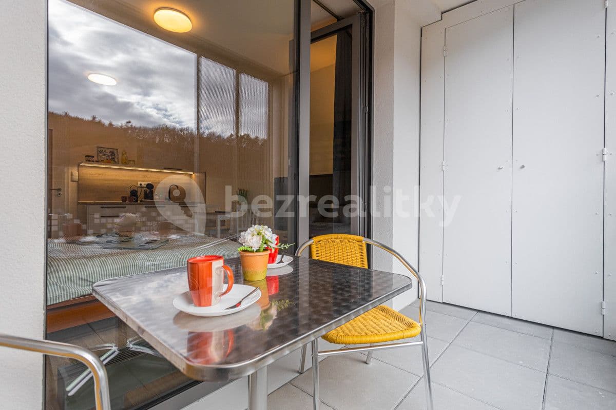 flat to rent, 35 m², Hlaváčkova, Prague, Prague