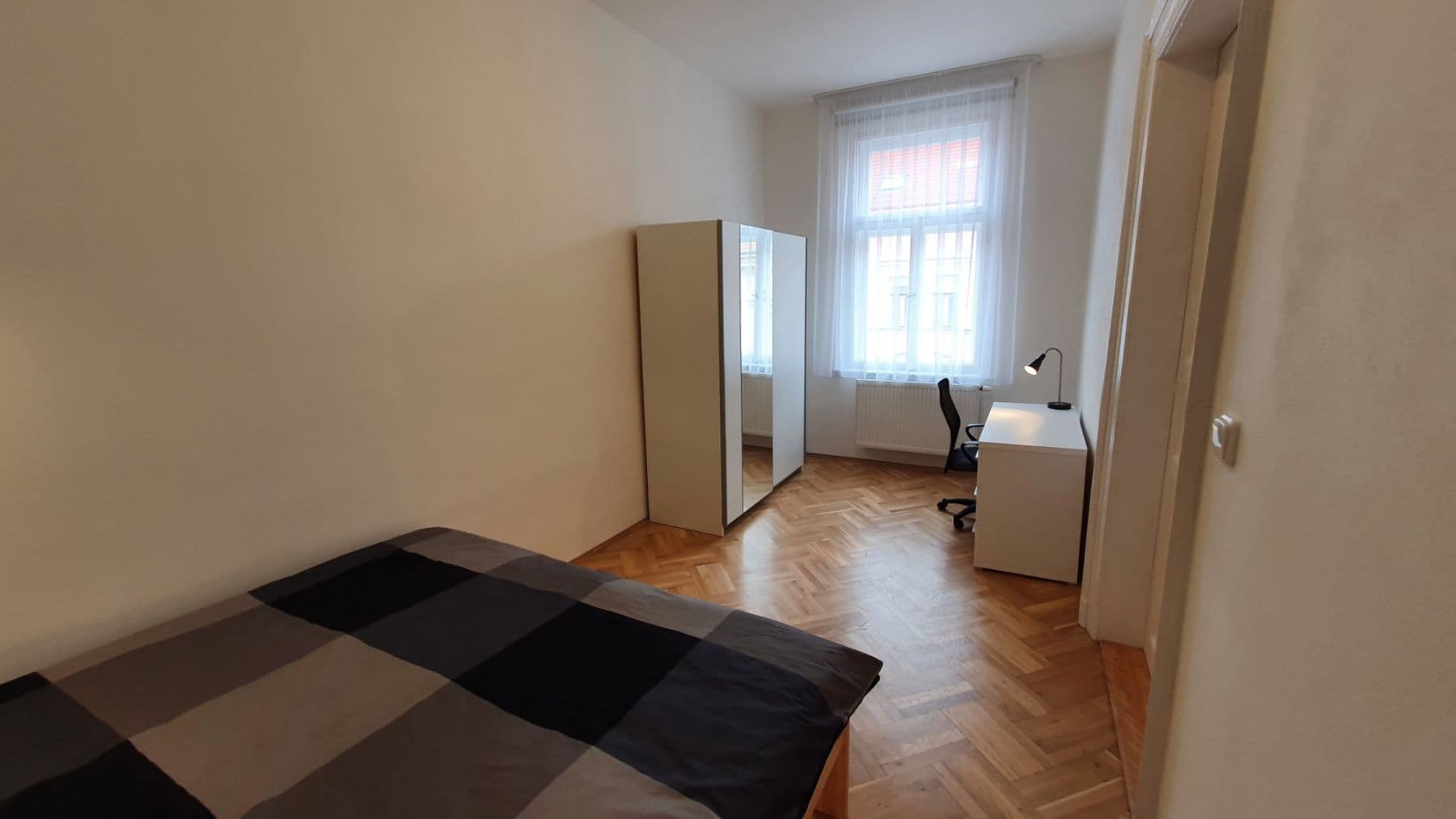 flat to rent, 65 m², Tyršova, Prague, Prague