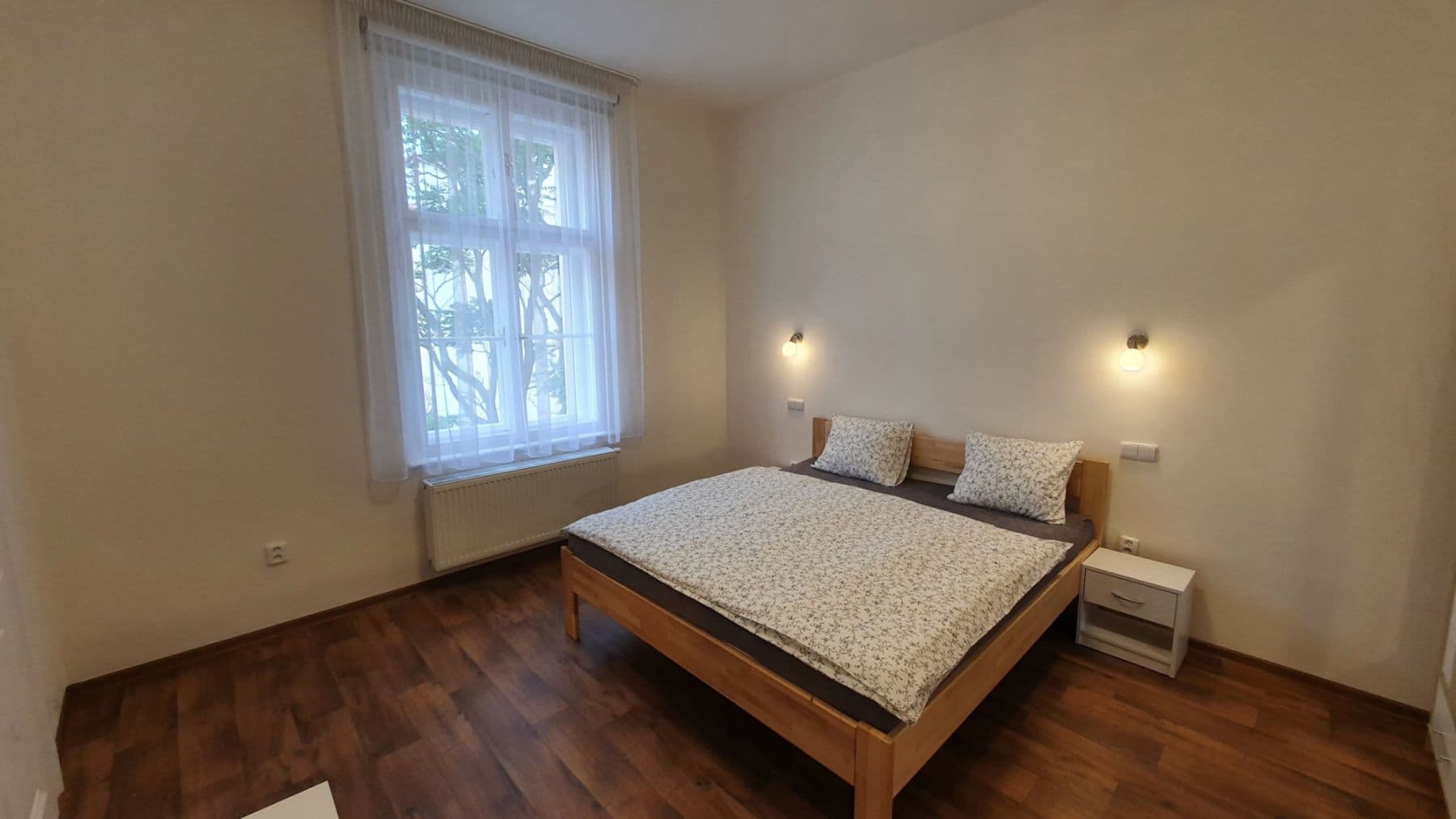 flat to rent, 65 m², Tyršova, Prague, Prague
