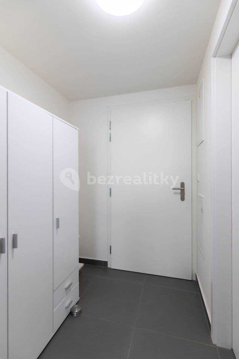 flat to rent, 35 m², Hlaváčkova, Prague, Prague