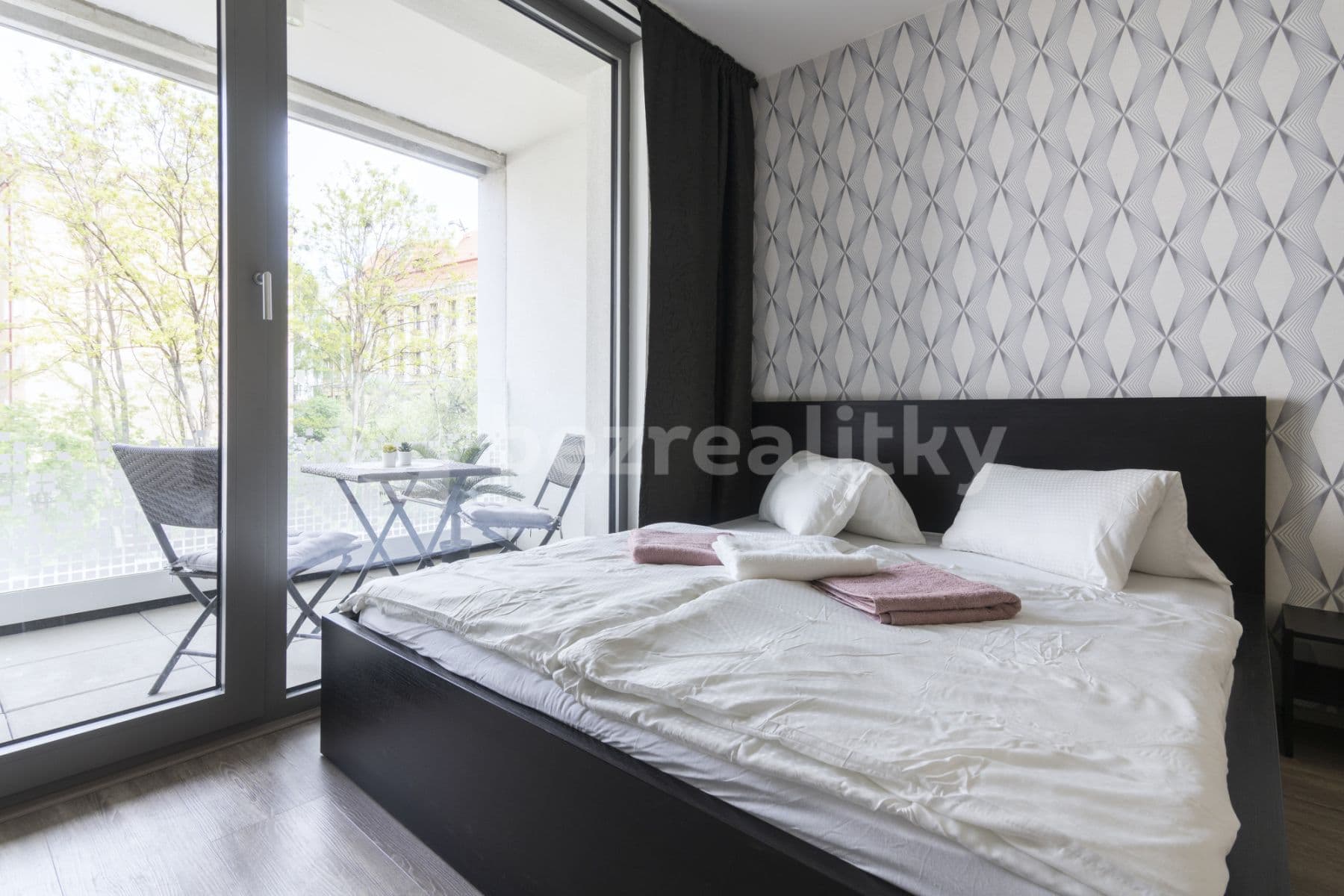 flat to rent, 35 m², Hlaváčkova, Prague, Prague