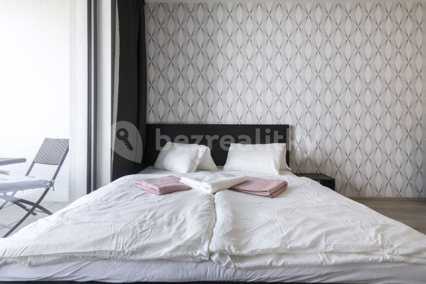 flat to rent, 35 m², Hlaváčkova, Prague, Prague