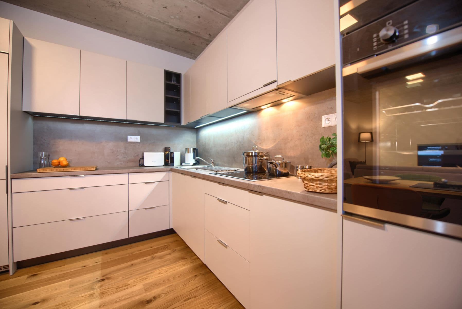 flat to rent, 90 m², Soukenická, Prague, Prague